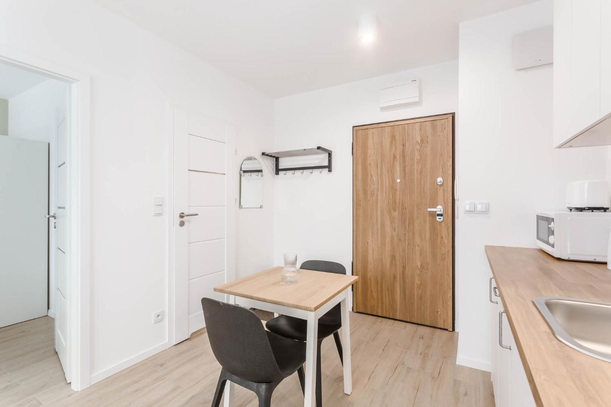 Enjoy! Ursynow Apartment วอร์ซอ ภายนอก รูปภาพ